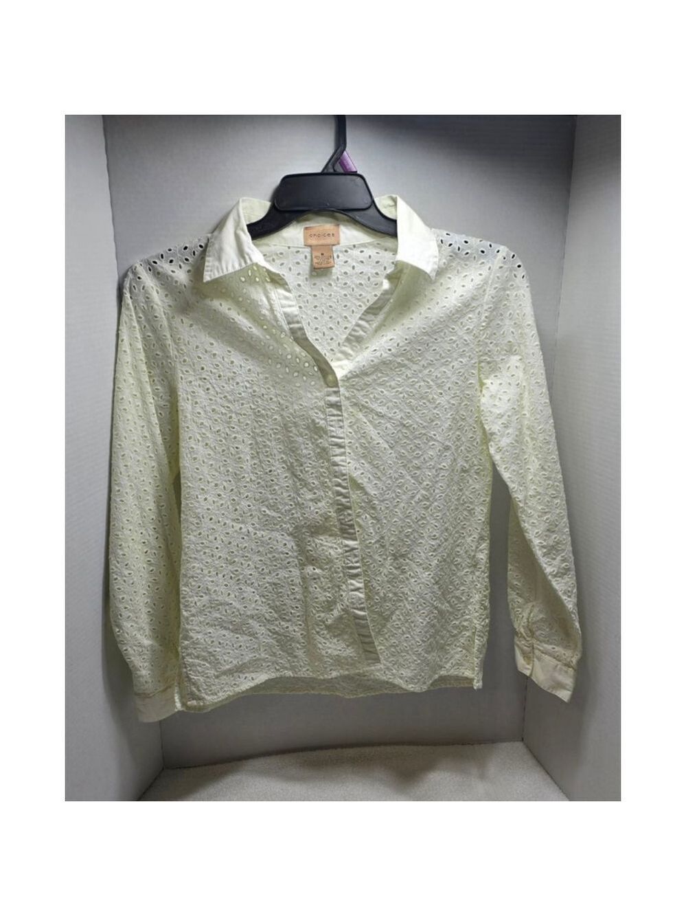 Women's Choices Eyelet Button Down Shirt M Off-White